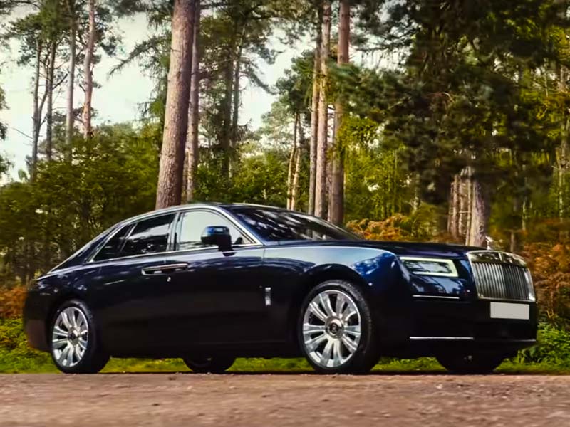 Why Booking a Chauffeur Service in Switzerland This Spring Is the Smartest Travel Decision